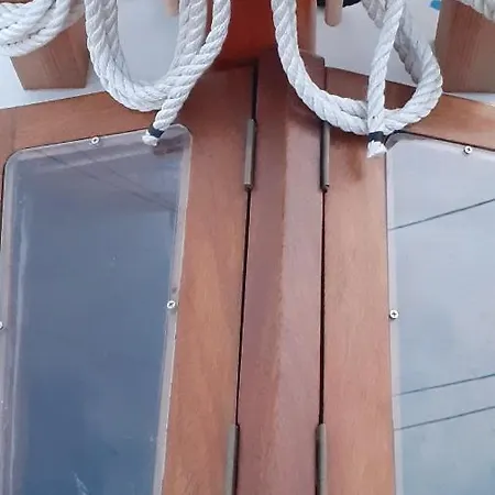 Vanda Hotel en barco Chiavari